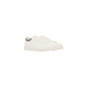 Armani Exchange homme textile blanc bas-top basket avec un subtil motif noir et blanc sur la languette du talon (vue arrière)