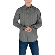 Armani Exchange Chemise noire à manches longues pour homme, en coton texturé, à motifs géométriques et fermeture boutonnée sur le devant.