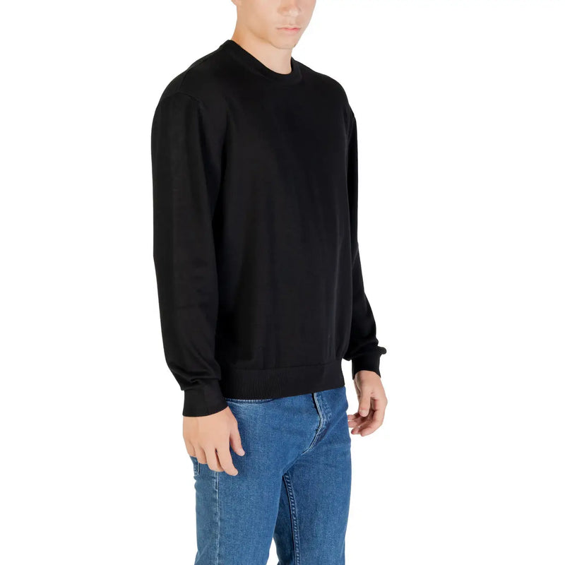 Armani Exchange Pull noir pour homme avec poignets et ourlet côtelés, vue de face