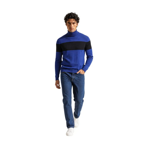 Armani Exchange Pull en viscose pour homme bleu roi avec rayure horizontale noire sur la poitrine, vue de face