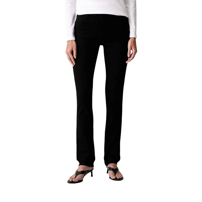 Armani Exchange Jean en denim noir pour femme, coupe droite et élégante, en mélange de coton.