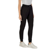 Armani Exchange Pantalon de jogging noir pour femme, avec taille élastiquée à cordon, ourlets côtelés et poches avant en dentelle.