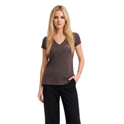 Armani Exchange T-shirt femme en coton marron à col en V, manches courtes gris foncé et logo brodé discret sur la poitrine gauche