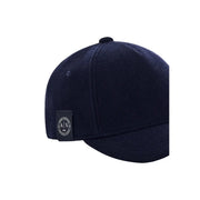 Armani Exchange Bonnet en laine pour homme, bleu marine foncé, avec logo brodé noir sur le côté (vue de profil).