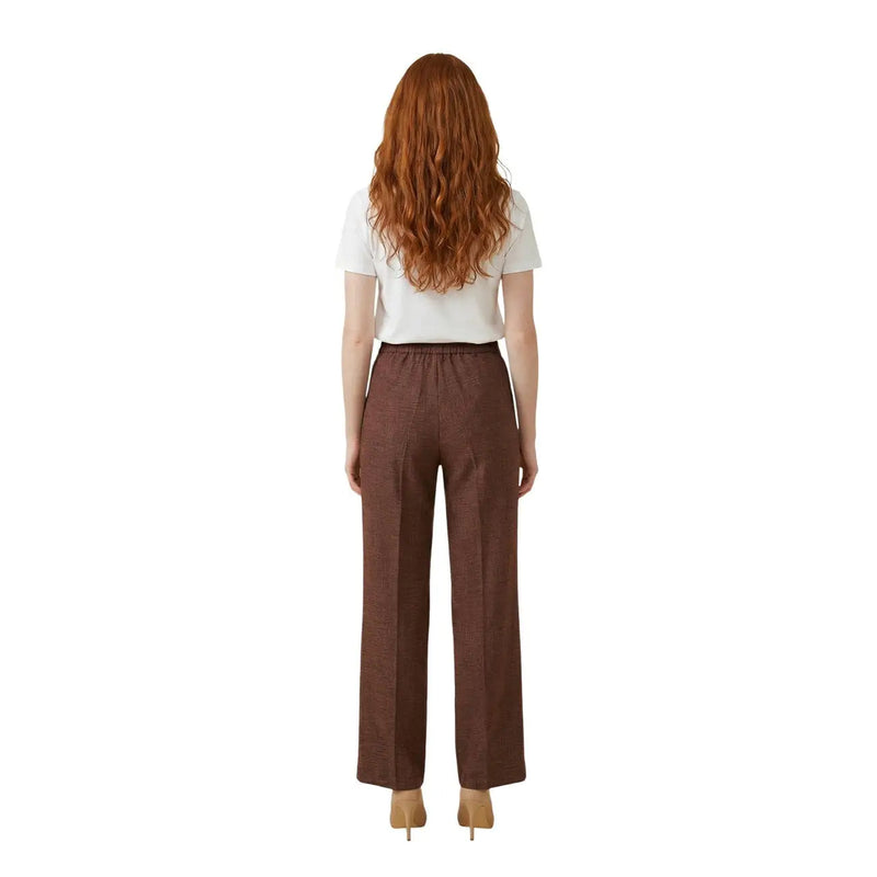 Pantalon large pour femme Artigli en polyester marron, à motif texturé discret et taille élastiquée (vue de face)