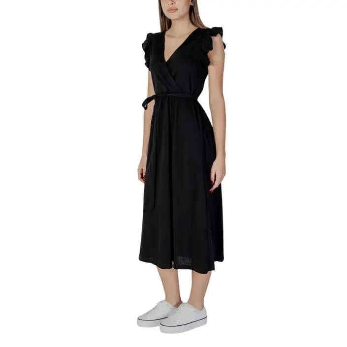 B.young Black Sleeveless V-Neck Lace Dress in Cotton, showcasing a stylish midi wrap design