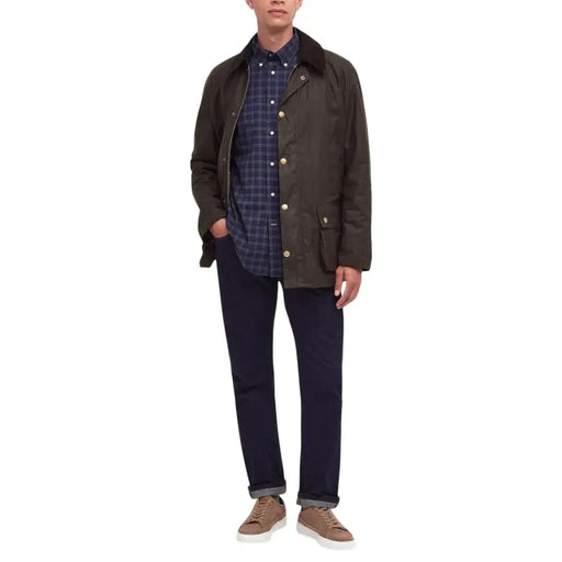 Men’s dark green wax jacket with corduroy collar, part of Barbour Men Cotton Blazer collection