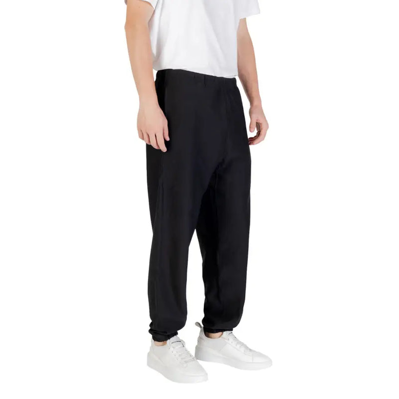 Noir Calvin Klein Pantalon de survêtement noir fuselé avec ourlets élastiques et coupe décontractée