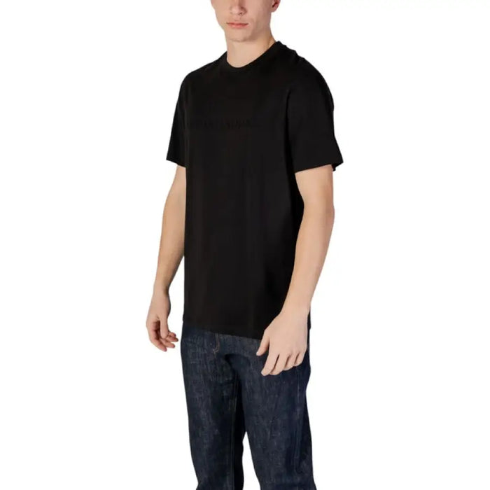 Black crew-neck cotton t-shirt from Armani Exchange for men, versatile and stylish