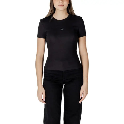 Black fitted T-shirt from Calvin Klein Jeans Women’s White Round Neck T-Shirt