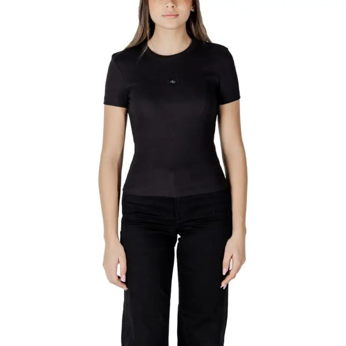 Black fitted T-shirt from Calvin Klein Jeans Women’s White Round Neck T-Shirt