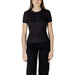 Black fitted T-shirt from Calvin Klein Jeans Women’s White Round Neck T-Shirt