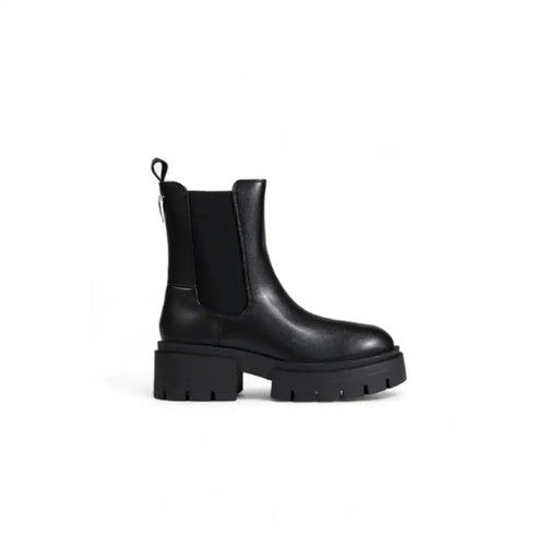 Black Leather Chelsea Boot displayed in the product listing showcasing stylish footwear