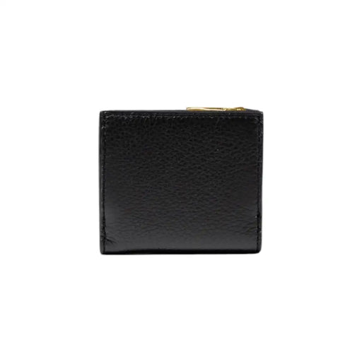 Elegant black leather wallet showcasing sleek design and premium quality craftsmanship