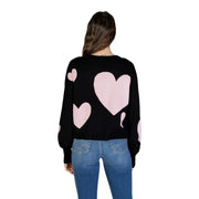 Pull en viscose noir à manches longues top avec des motifs de cœurs roses