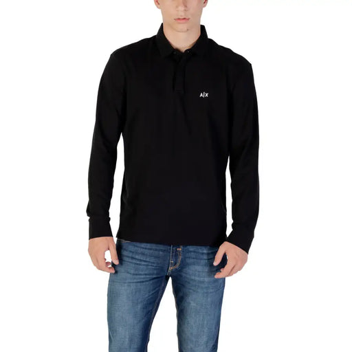 Polo noir à manches longues présenté dans l'image du produit Polo à manches longues bleu marine