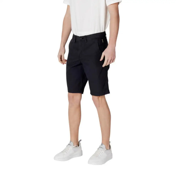 Napapijri Men’s Black Cotton Shorts with Zip and Button Closure for casual wear