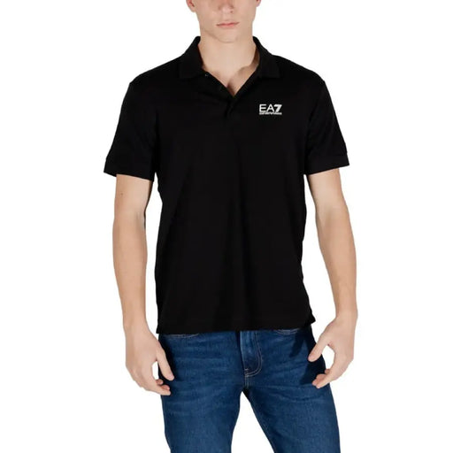 Polo noir EA7 pour homme, à manches courtes, pour un look élégant et confortable.