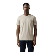 Col rond noir à manches courtes t-shirt Ce modèle beige Calvin Klein arbore un petit logo brodé sur la poitrine gauche.