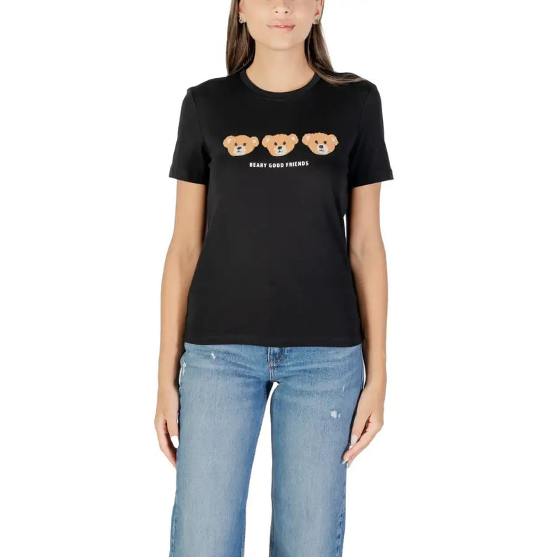 Black short-sleeved T-shirt with three bear faces, perfect for women