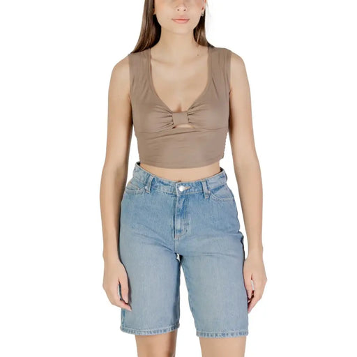 crop top taupe sans manches top avec détail noué sur le devant pour femmes