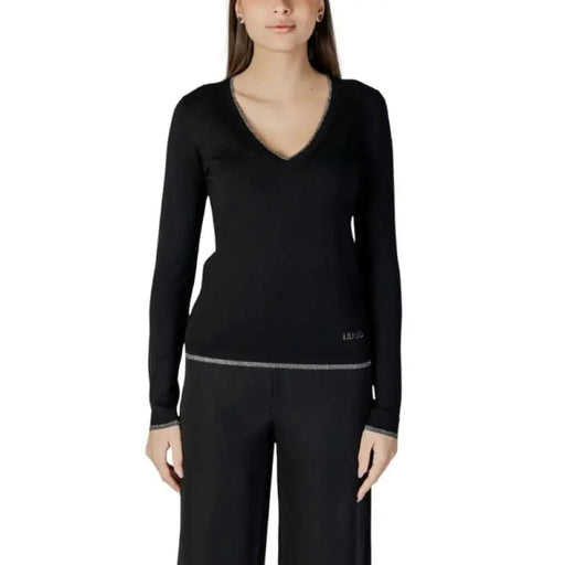 Black v-neck long-sleeve sweater with contrast trim detail by Liu Jo Women’s collection