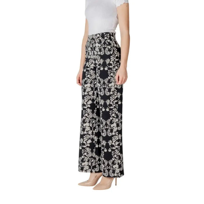 Women’s Black and White Floral Print Palazzo Pants with a stylish patterned design