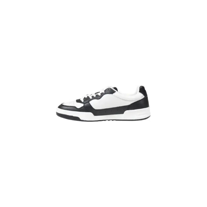 Black and white sneaker from Tommy Hilfiger Jeans Men’s White Leather Sneakers collection