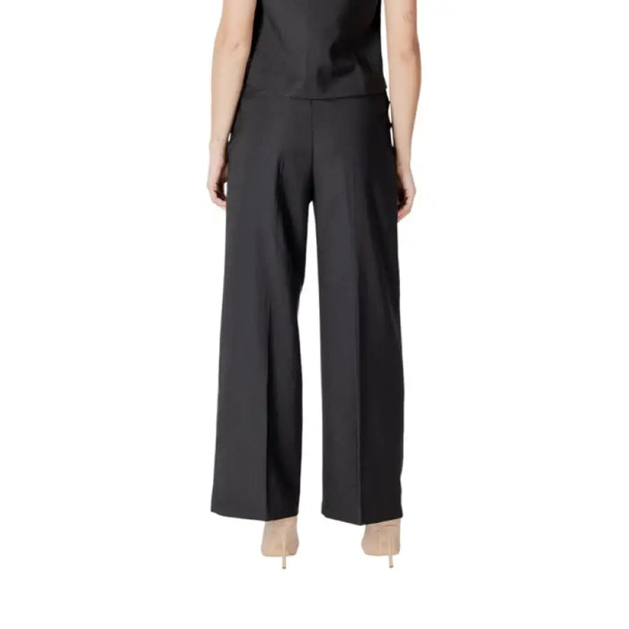 Black Wide Leg Trousers featuring a stylish and comfortable design for versatile outfits
