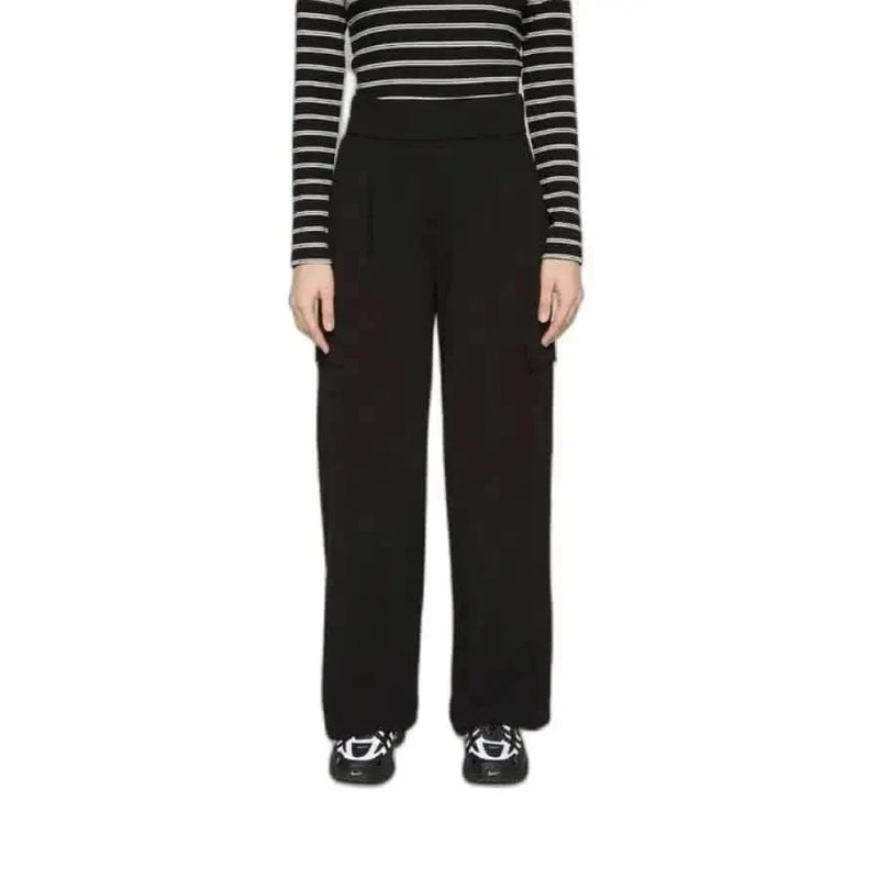Jacqueline De Yong women’s black wide-leg trousers with striped long-sleeve top