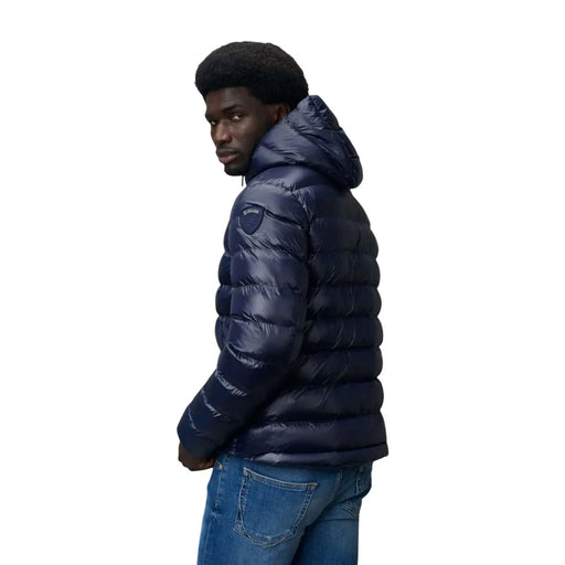 Doudoune matelassée à capuche en nylon bleu marine pour homme par Blauer Doté d'un design de style blazer et d'une isolation thermique optimale, ce vêtement vous offre une chaleur confortable.