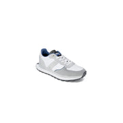 Blauer Baskets homme en cuir gris à lacets, ornées de motifs blancs et gris et de détails bleu marine, avec une semelle texturée.