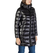 Blauer Doudoune matelassée noire brillante en nylon pour femme, avec capuche et fermeture éclair sur le devant, idéale pour l'hiver