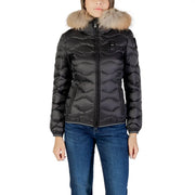 Blauer Doudoune matelassée noire en polyamide pour femme, avec capuche doublée de fourrure pour une protection optimale contre le froid.