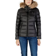 Blauer Doudoune noire en polyamide pour femme, matelassée et dotée d'une capuche doublée de fourrure, idéale par temps froid.