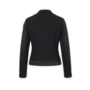 Blauer Veste de motard courte noire pour femme, avec col roulé zippé et subtil contraste de textures aux manches et à l'ourlet.