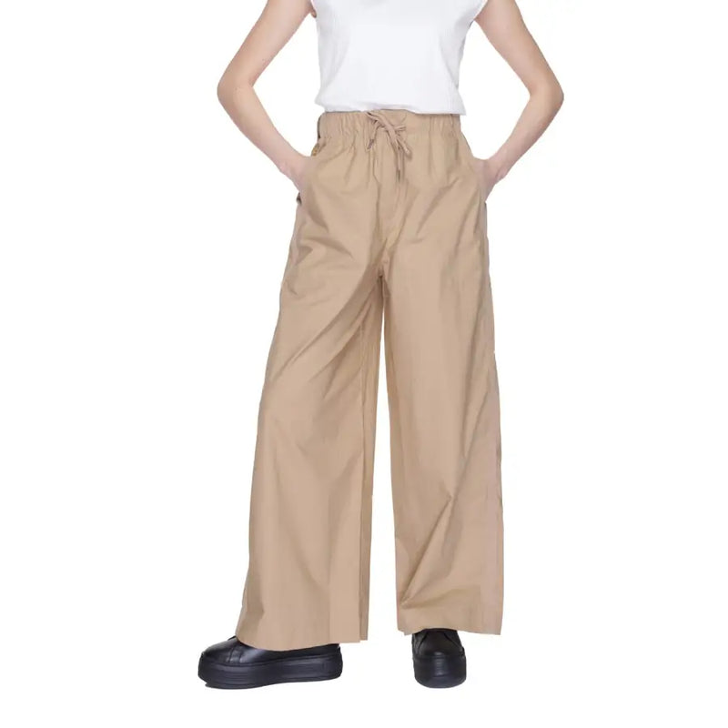 Blauer women’s beige cotton wide-leg trousers with elastic waistband and drawstring for comfortable fit