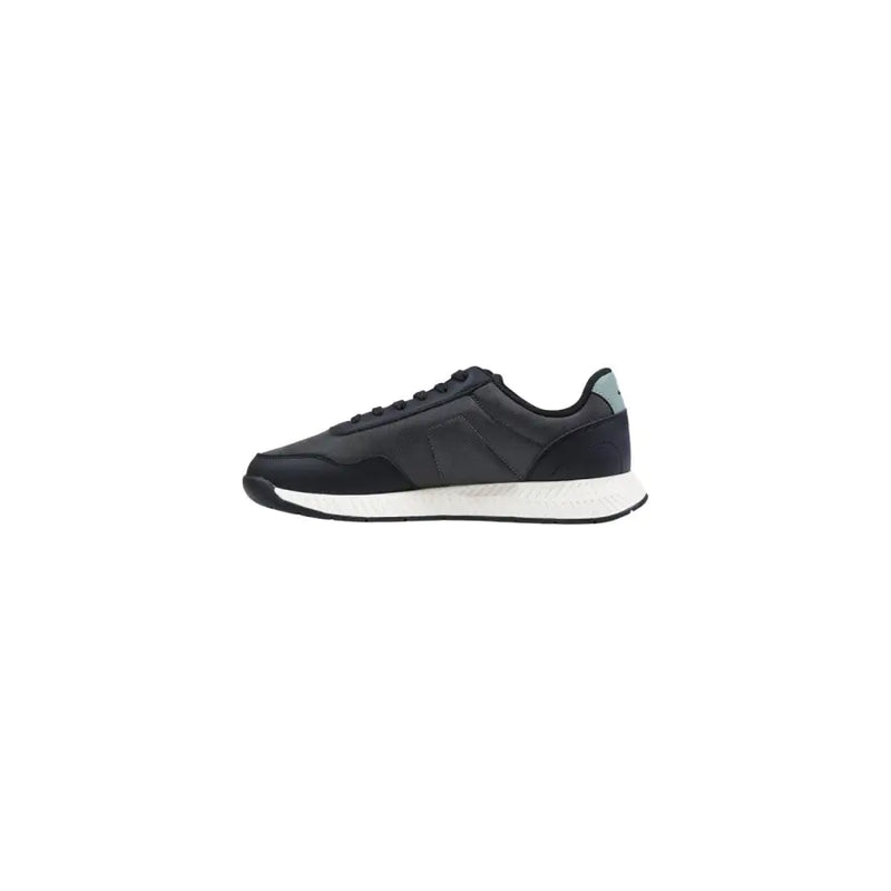 Baskets noires pour homme, style Boss, avec finition mate, détails gris et semelle en caoutchouc blanc, en polyester gris, idéales pour le printemps et l'été.