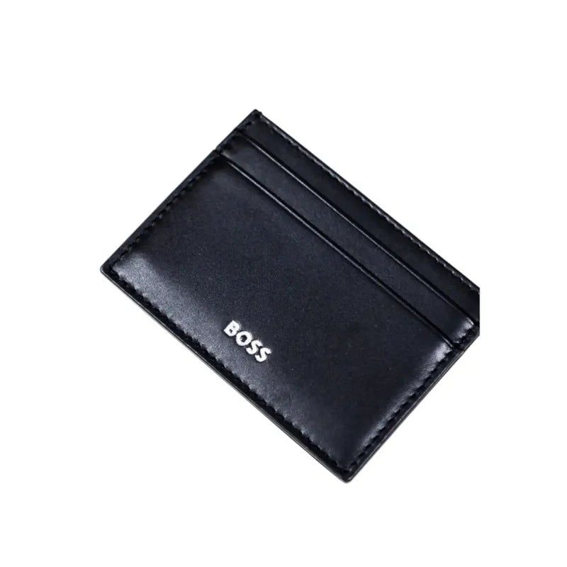 Portefeuille homme en cuir noir avec porte-cartes, logo blanc et bords cousus pour un rangement optimal des cartes.