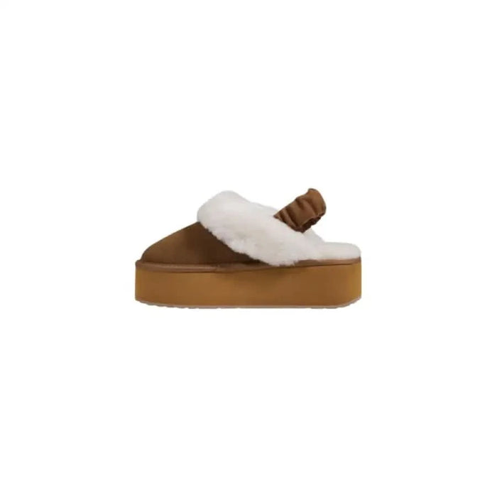 Brown platform slipper with white fur trim from Emu Australia Women’s Slip-On Flats