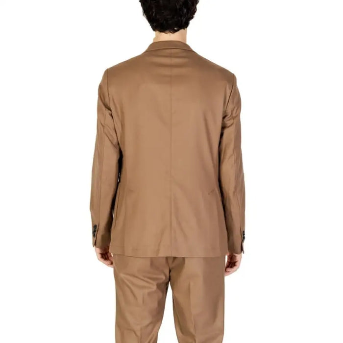 Brown suit in Hamakiho Men Blazer for Fall Winter, made of beige polyester