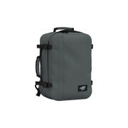 Valise cabine grise avec sangles et poignée noires, fabriquée en polyester résistant pour une utilisation polyvalente en voyage.