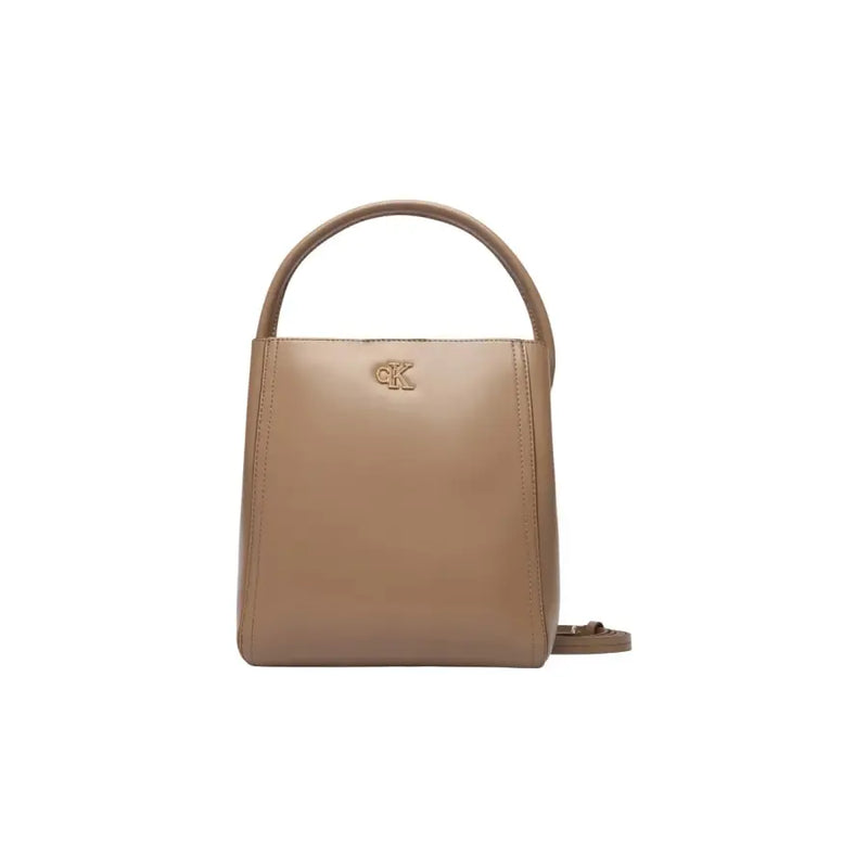 Calvin Klein sac seau en cuir beige avec top poignée, sangle, logo CK