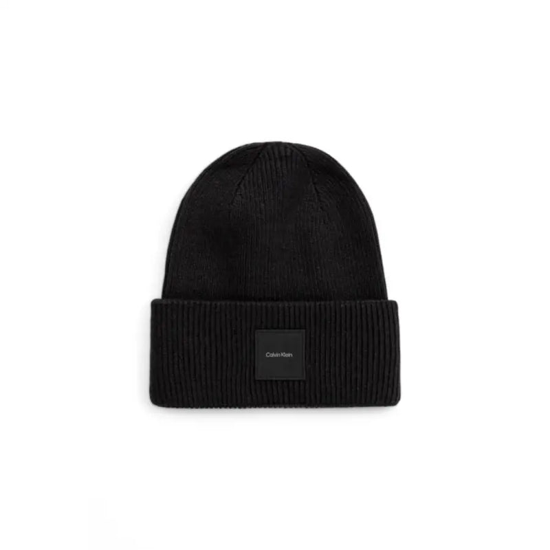 Black calvin klein ribbed beanie with logo patch