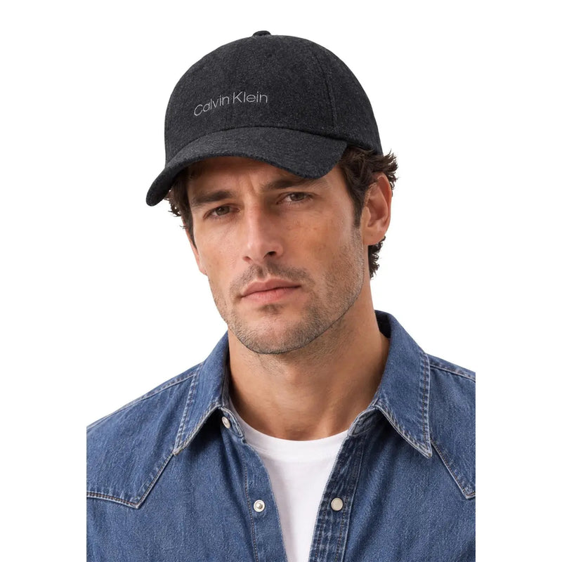 Calvin Klein Casquette homme gris foncé avec logo brodé, vue de face
