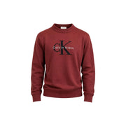 Calvin Klein Jeans Pull en coton bordeaux pour homme, avec logo CK et nom de la marque imprimés en noir sur la poitrine, vue de face
