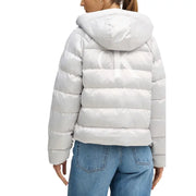 Vue arrière du blanc Calvin Klein doudoune matelassée à capuche