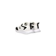 Calvin Klein Jeans Baskets montantes noires à lacets pour homme, en polyester avec base blanche et détails noirs contrastants sur le bout et la languette arrière.