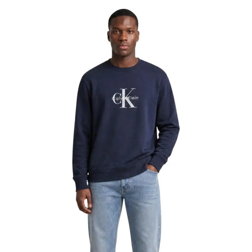 bleu marine Calvin Klein Jeans Sweat-shirt homme en coton à col rond avec logo CK blanc sur la poitrine