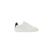 Baskets homme Calvin Klein Jeans en cuir blanc avec languette noire au talon, idéales pour l'automne et l'hiver.